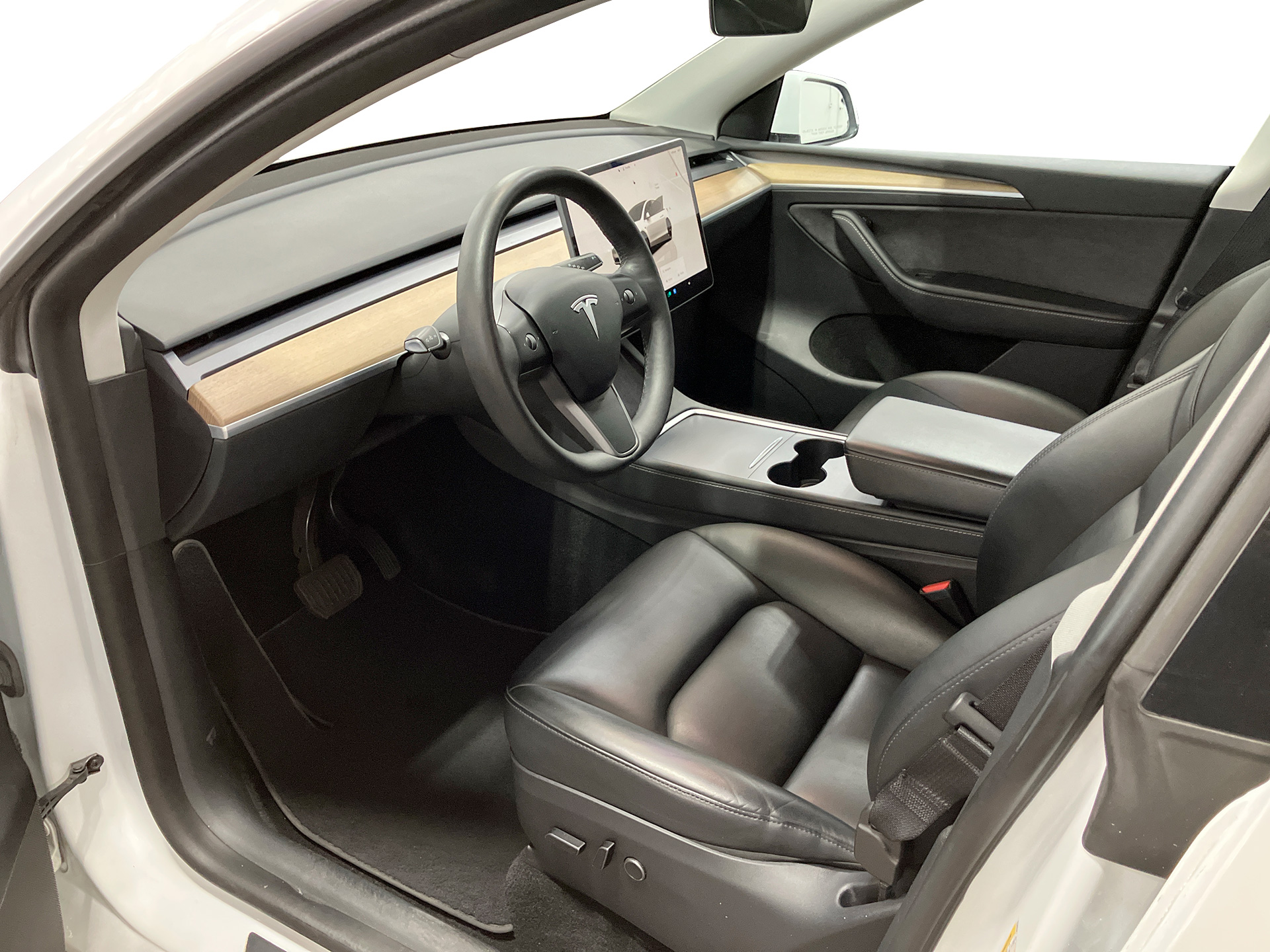 Used 2023 Tesla Model Y Long Range with VIN 7SAYGDEE6PA034238 for sale in Renton, WA