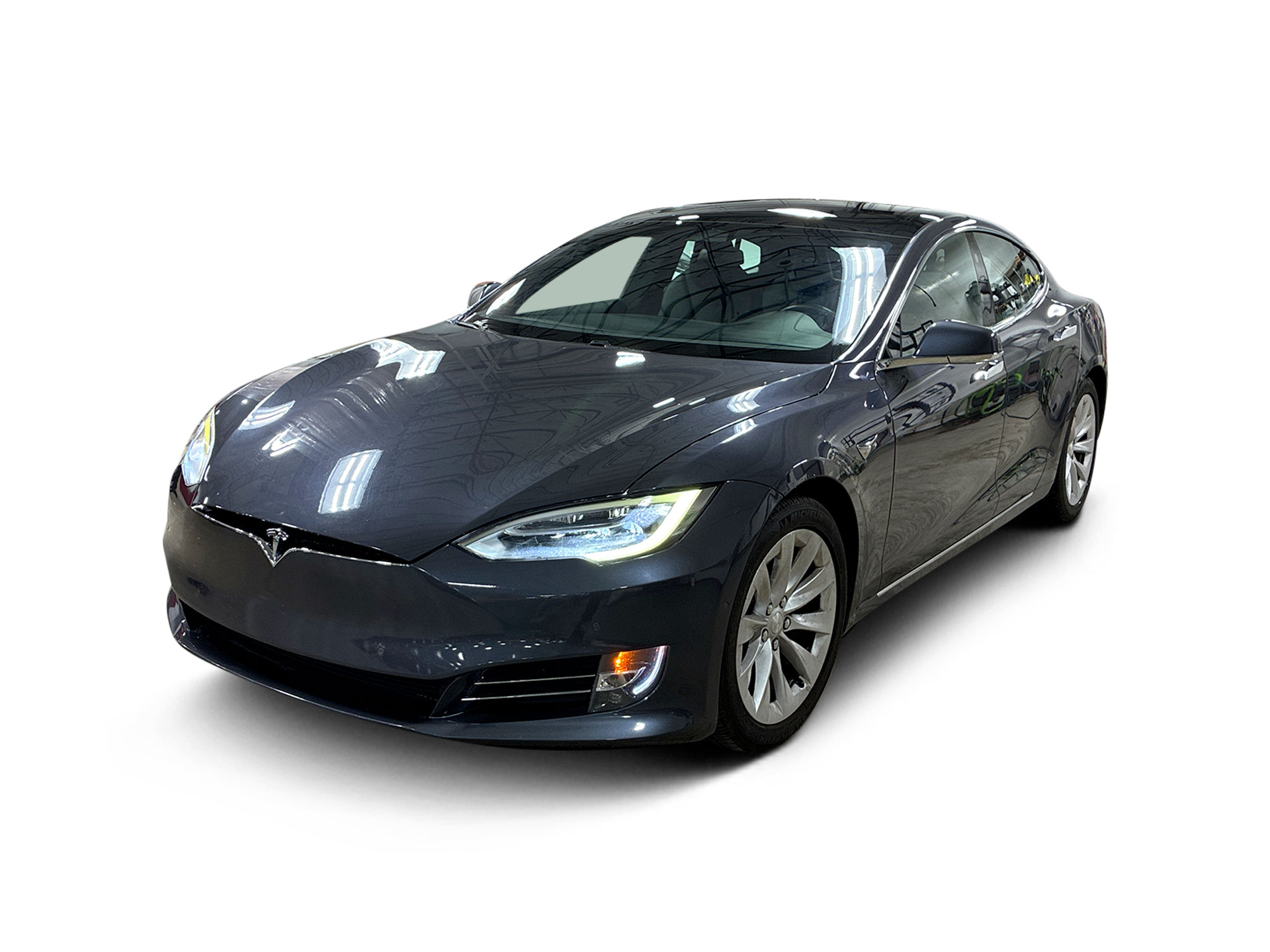Used 2018 Tesla Model S 75D with VIN 5YJSA1E25JF283021 for sale in Renton, WA