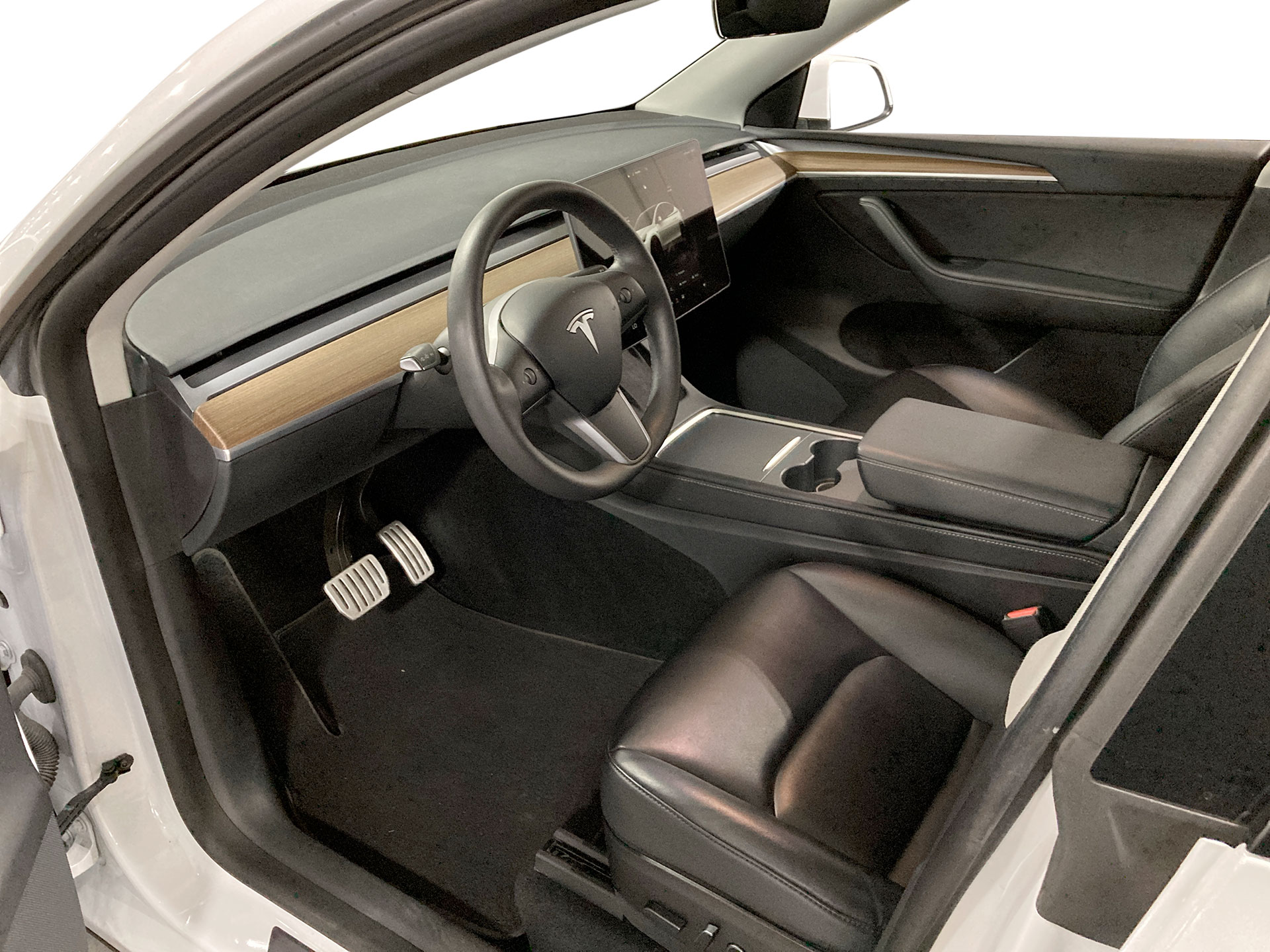 Used 2022 Tesla Model Y Performance with VIN 7SAYGDEFXNF552832 for sale in Northfield, Minnesota