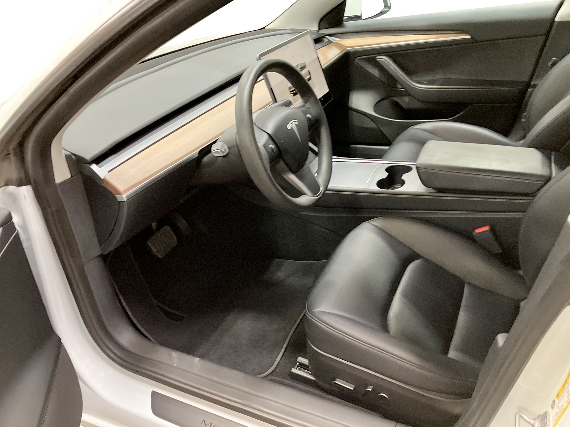 Used 2023 Tesla Model 3 Base with VIN 5YJ3E1EA2PF556425 for sale in Renton, WA
